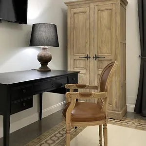  Apartment Dimora Borghese “whitaker” Italy